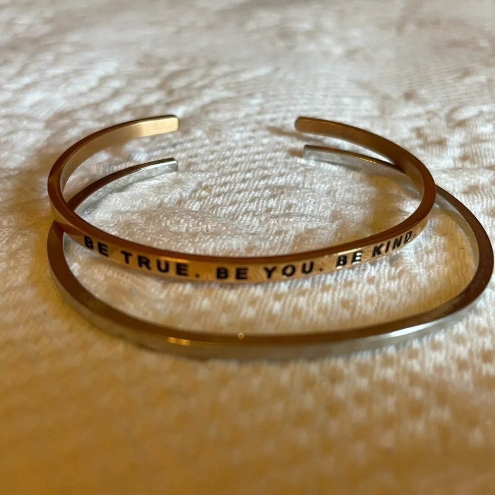 Mantra band. Be true. Be you. Be kind - Picture 3 of 3